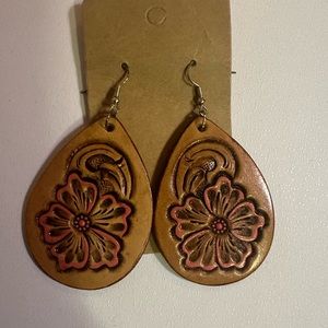 Leather earrings